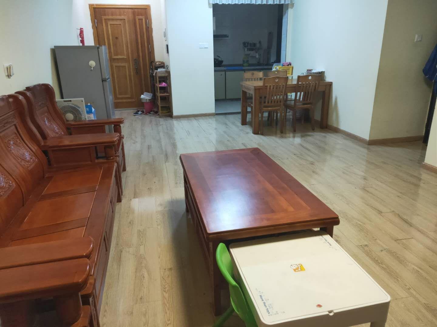房屋出租 